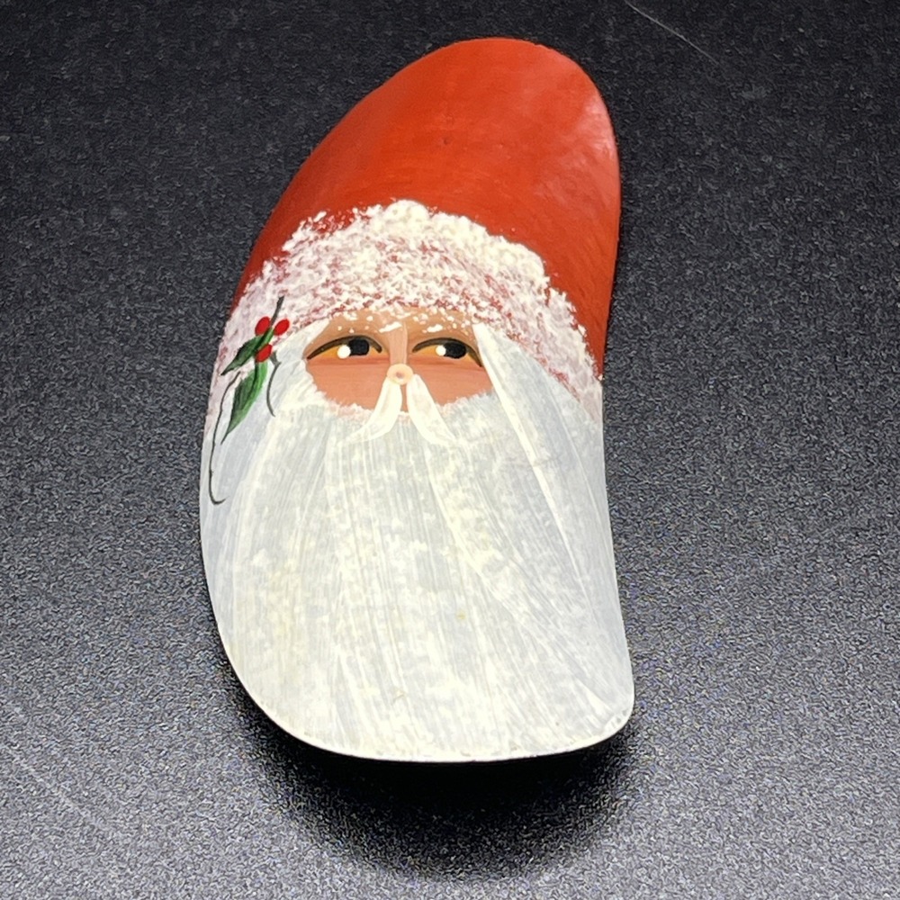 Wooden Christmas Folk Art Hand Painted Santa Pin Brooch Vintage 2.25" x 1.5"